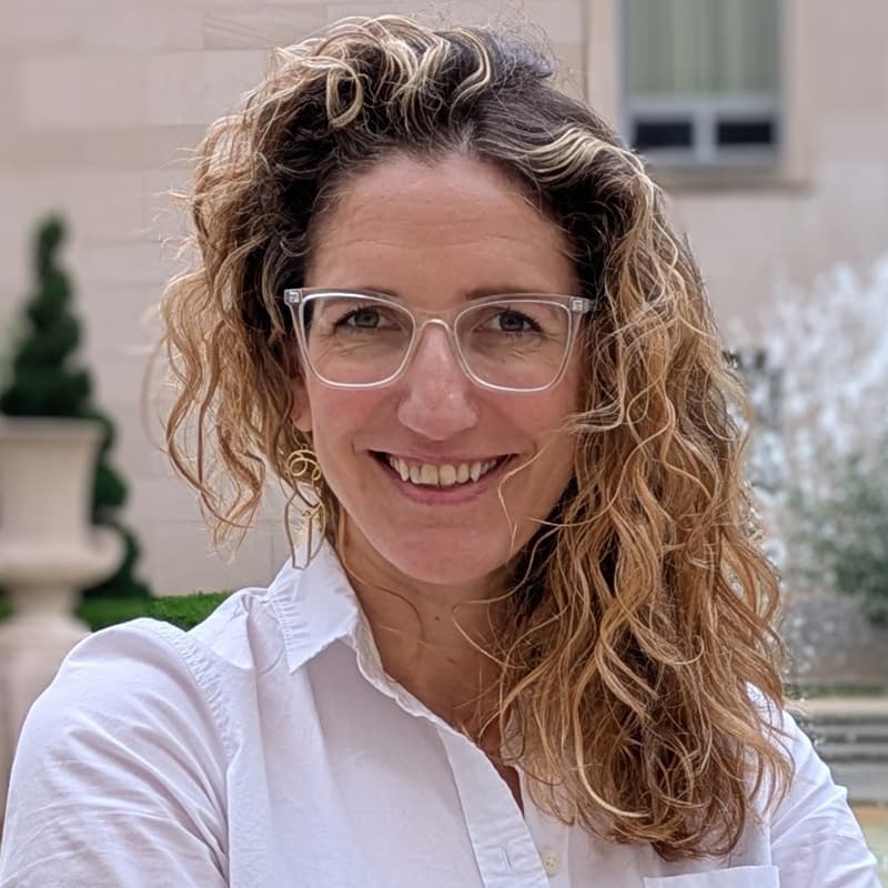 Headshot of Anna Haensch, Associate Director,
Digital Scholarship Hub